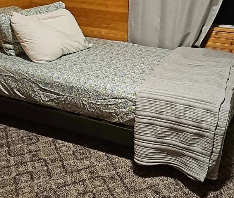 Kelly Jo's review image of the trevorton bedframe